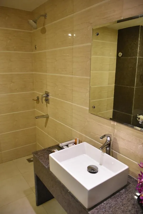 Hotel Hbl International Gurgaon 3*,  Indien